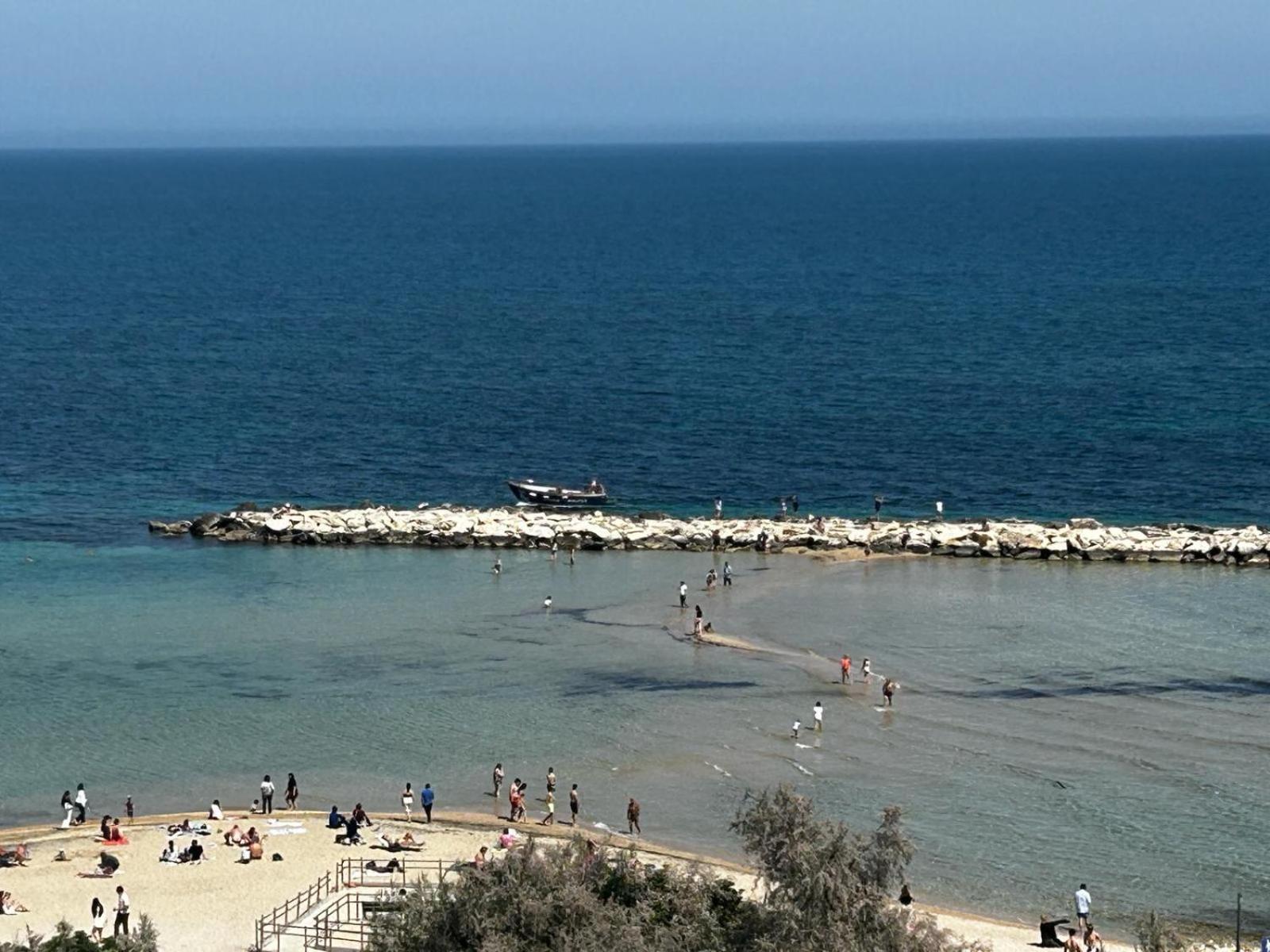 Front Beach Apartment - 3 Bedrooms Bari Exterior foto